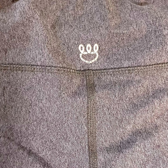 Kadyluxe black and grey leggings buttery soft like new - Picture 8 of 13